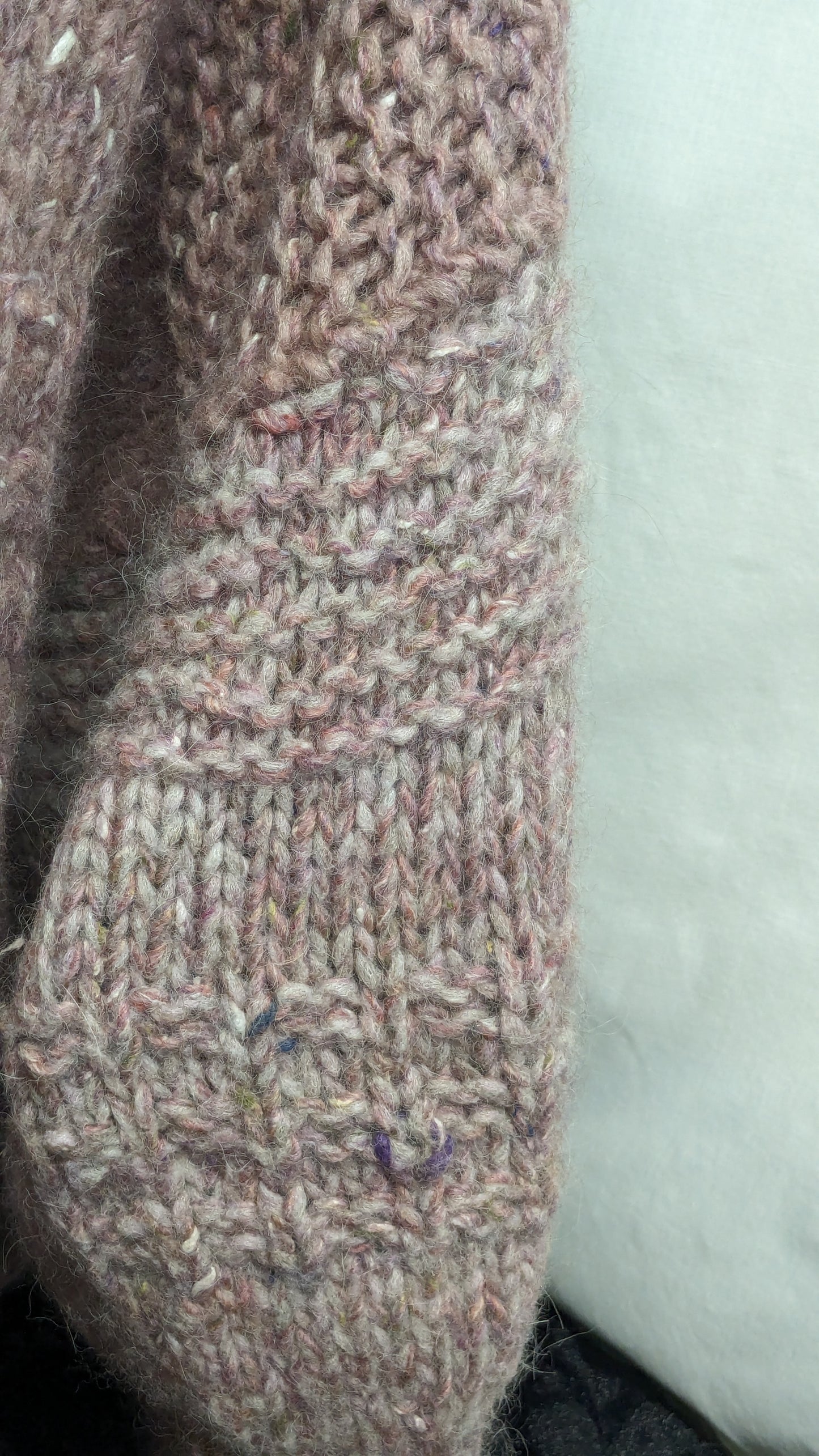 Cropped Pullover Sweater in Dusky Pinks